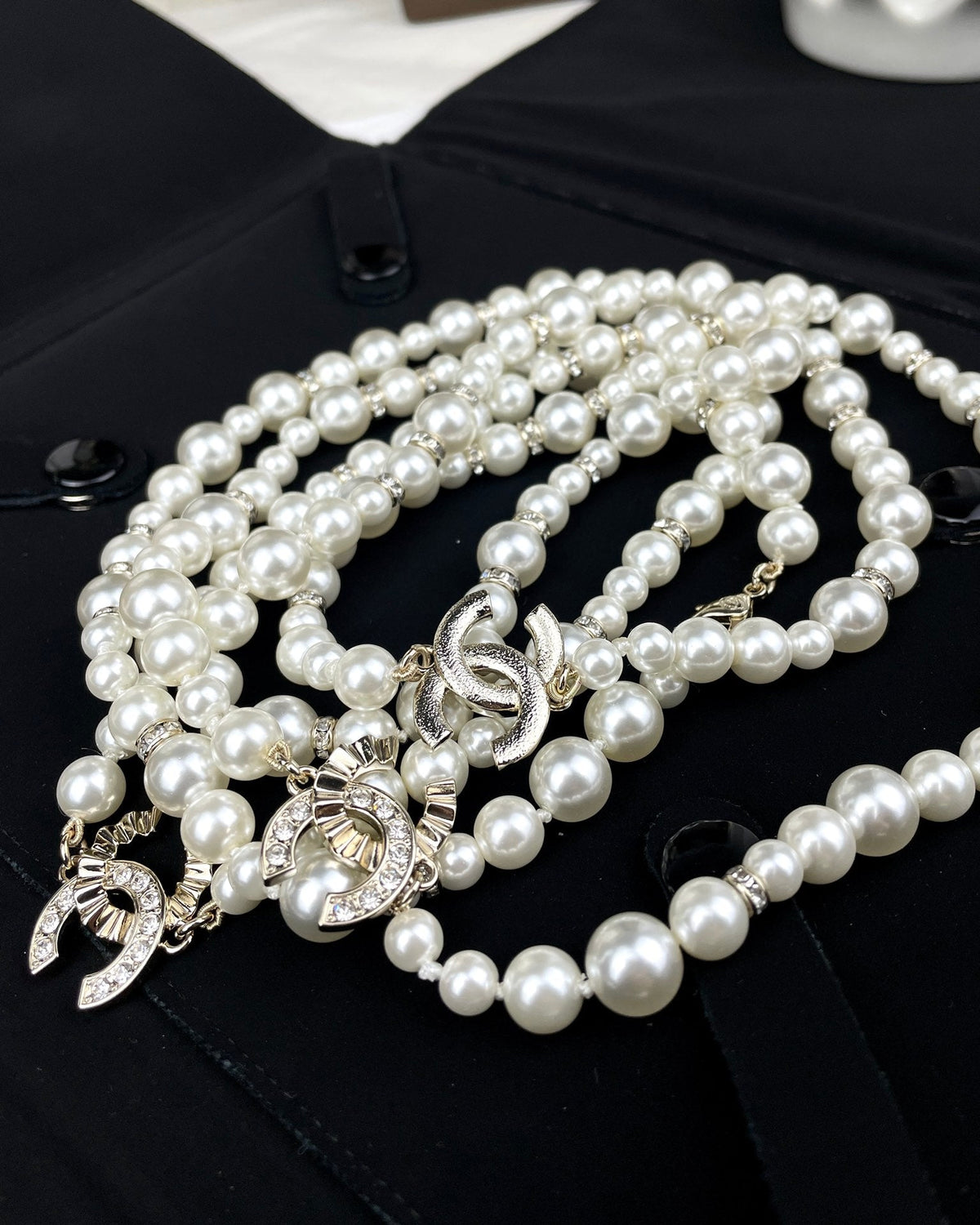18K Chanel Pearls Long Necklace