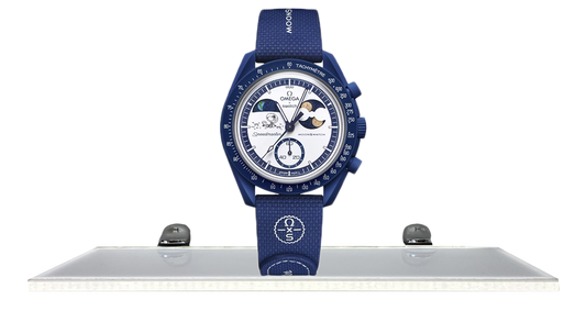 Swatch x Omega Bioceramic Moonswatch Mission To Earthphase Snoopy